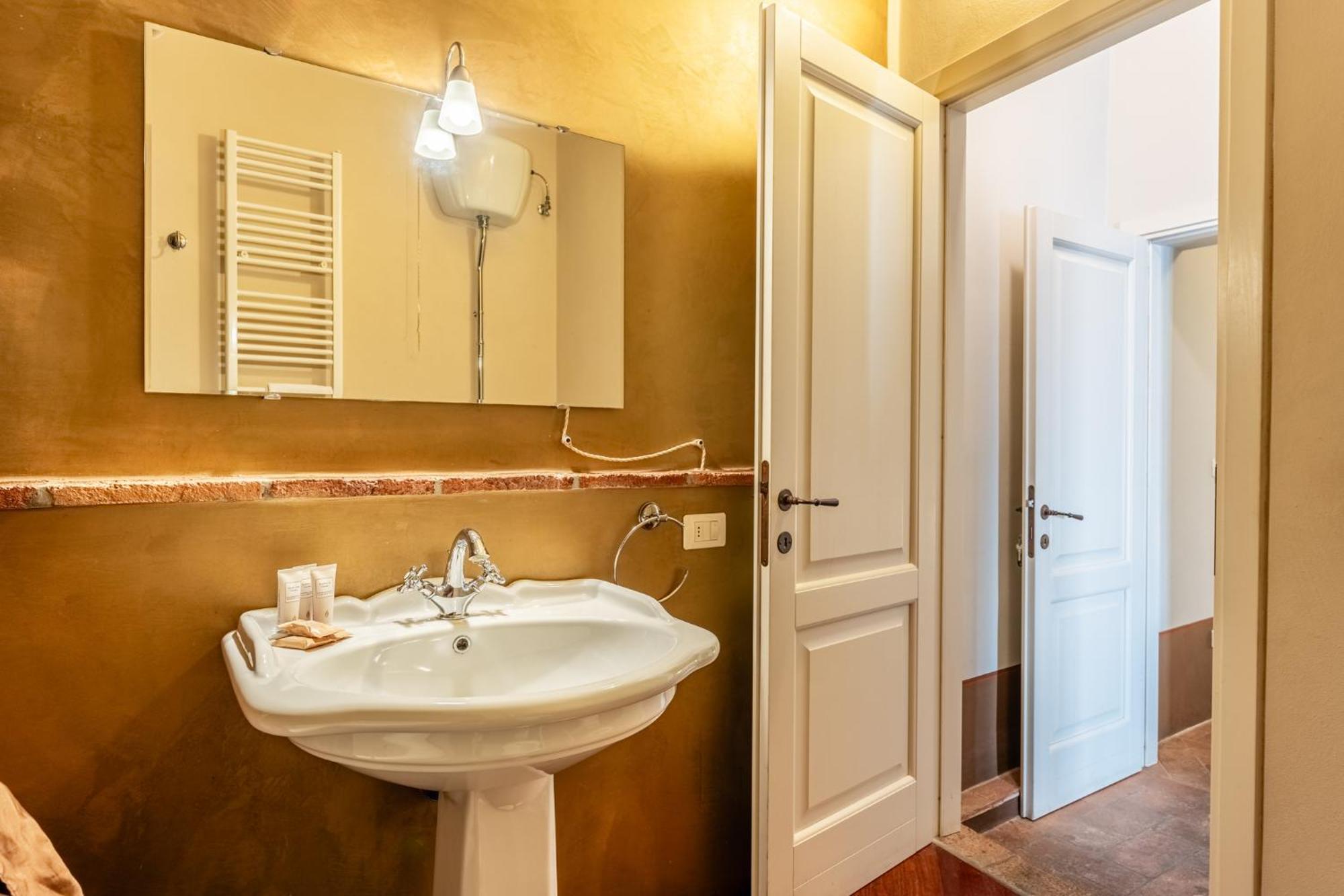 Anfiteatro Luxury Rooms - Affitti Brevi Italia 루카 외부 사진
